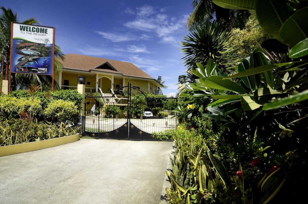 Turtle Bay Dive Resort