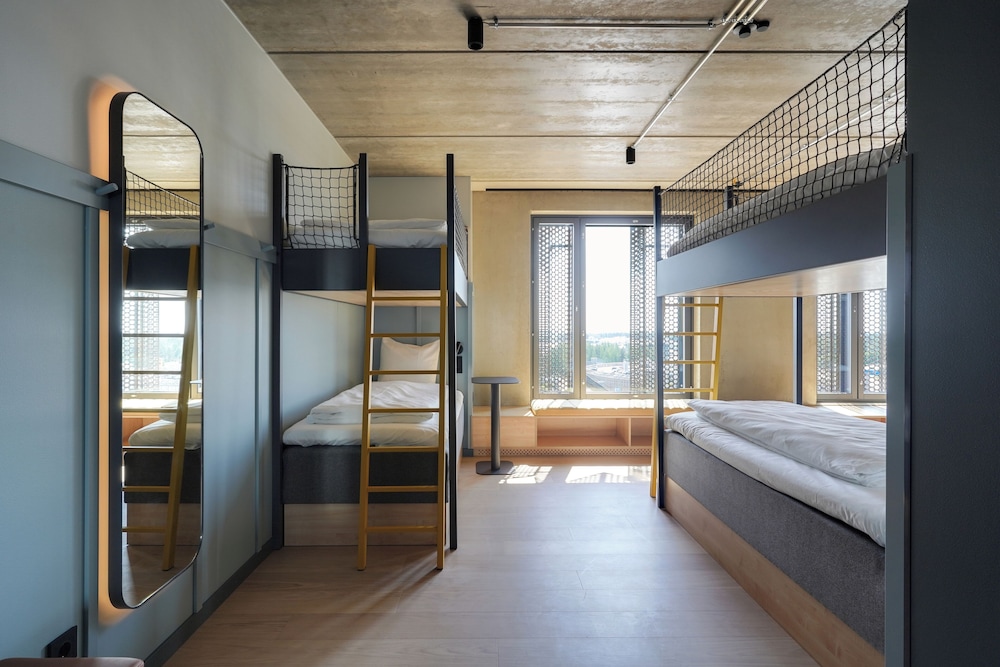 Vantaa Vacations - Comfort Hotel Helsinki Airport - Property Image 9