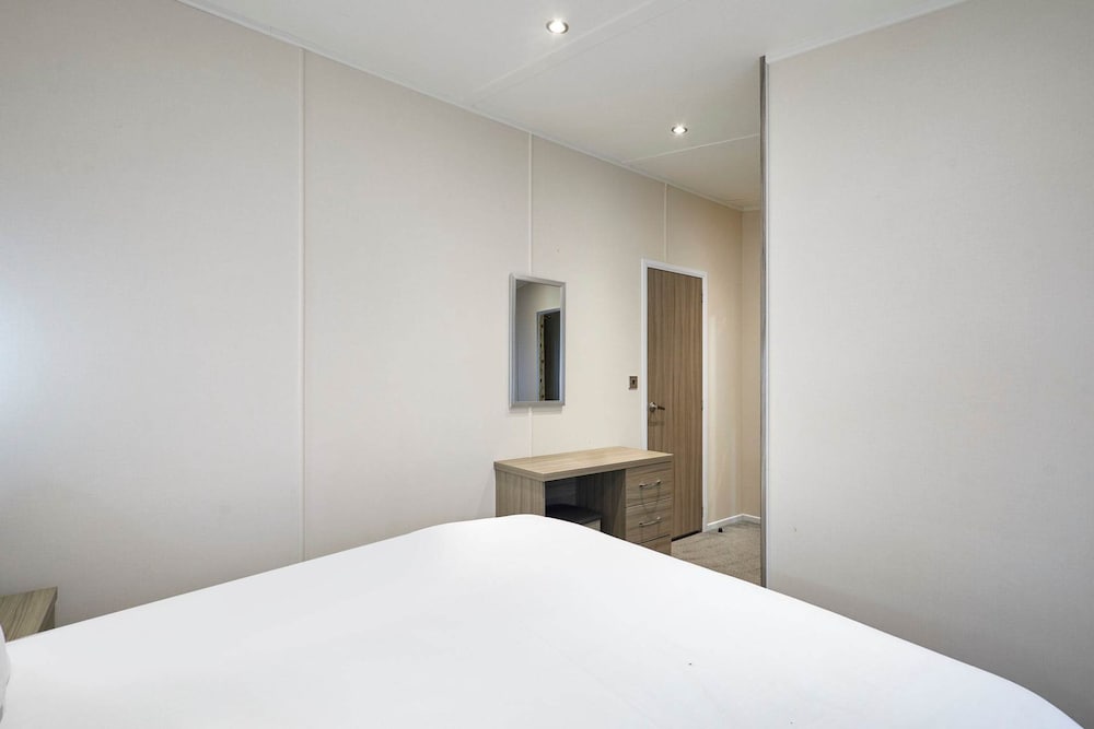 Host Stay Audley Lodge