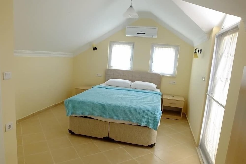 BBF Villa 2 by Dream of Holiday view 5