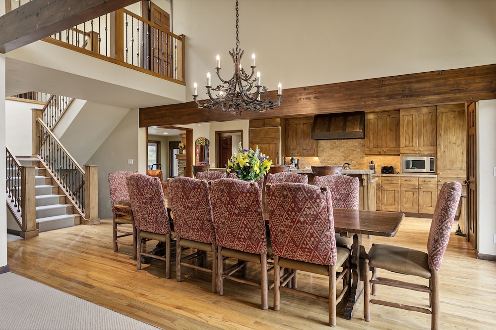 Upper Telemark Drive Home at Deer Valley Resort - 7 Bedroom Home with Hot Tub #2960 7 Home