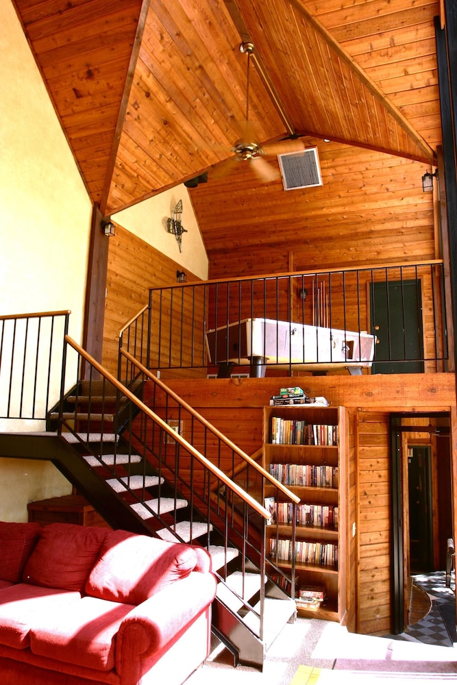 Skiers Lodge