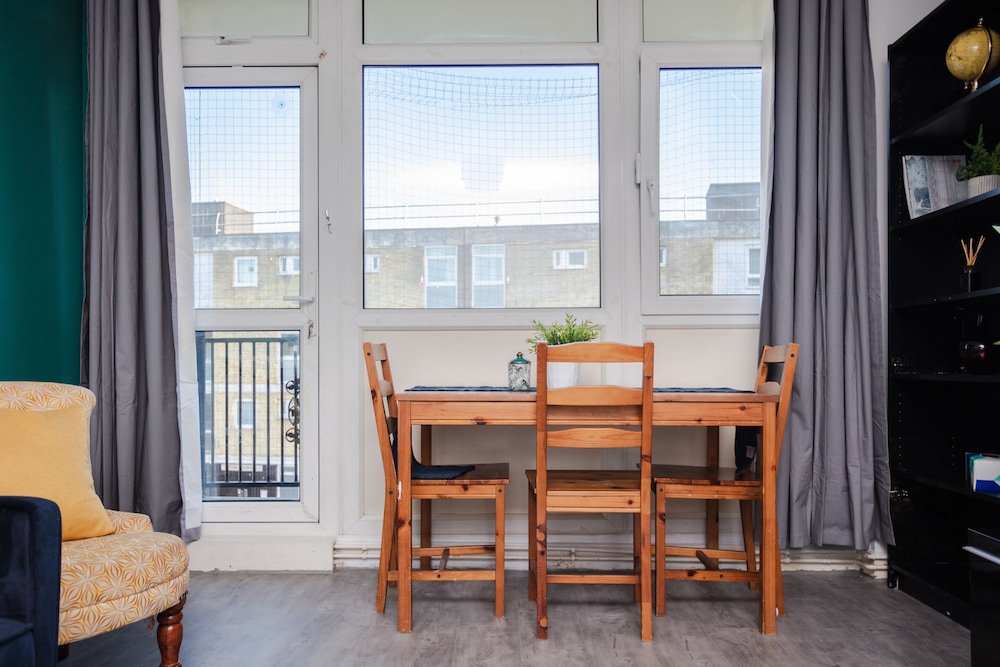 Spacious 3 Bedroom Flat in the Heart of Shoreditch