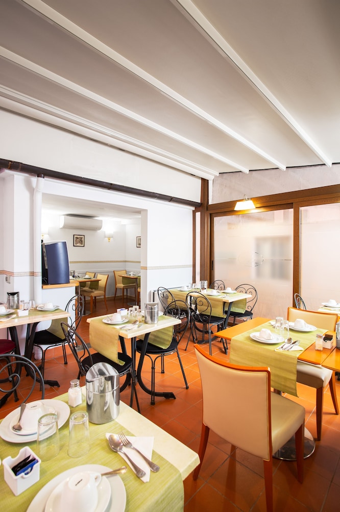 Hotel Piazza Di Spagna - Image 4