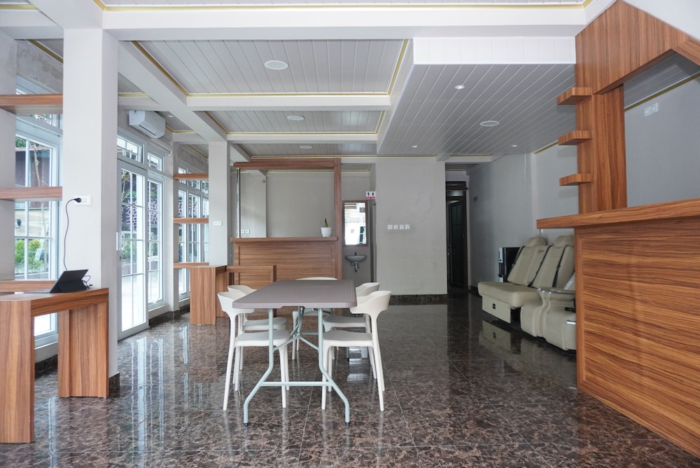 Sinok Homestay Parapat