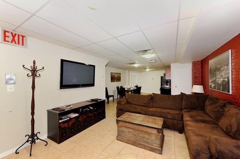 Market Rentals Downtown Apartments