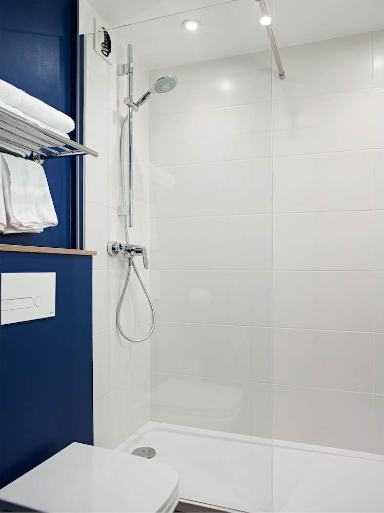 Median Paris Congres Hotel