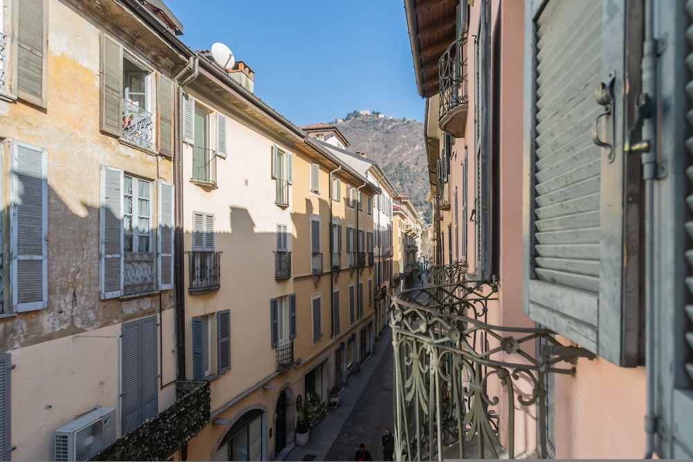 Domus 2 in Como in Como