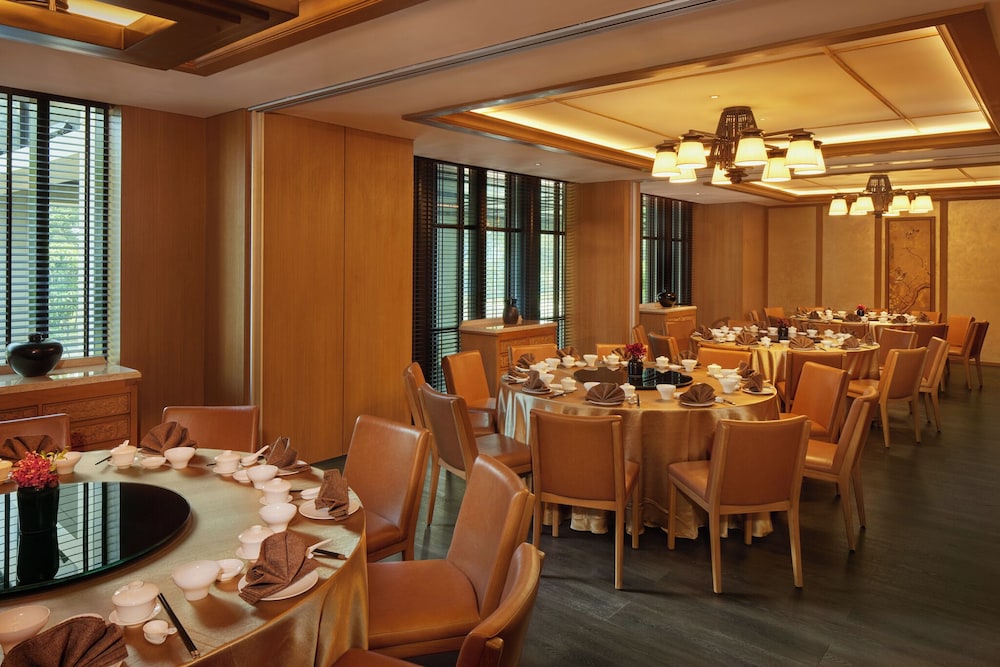 Hotel Tentrem Jakarta 34