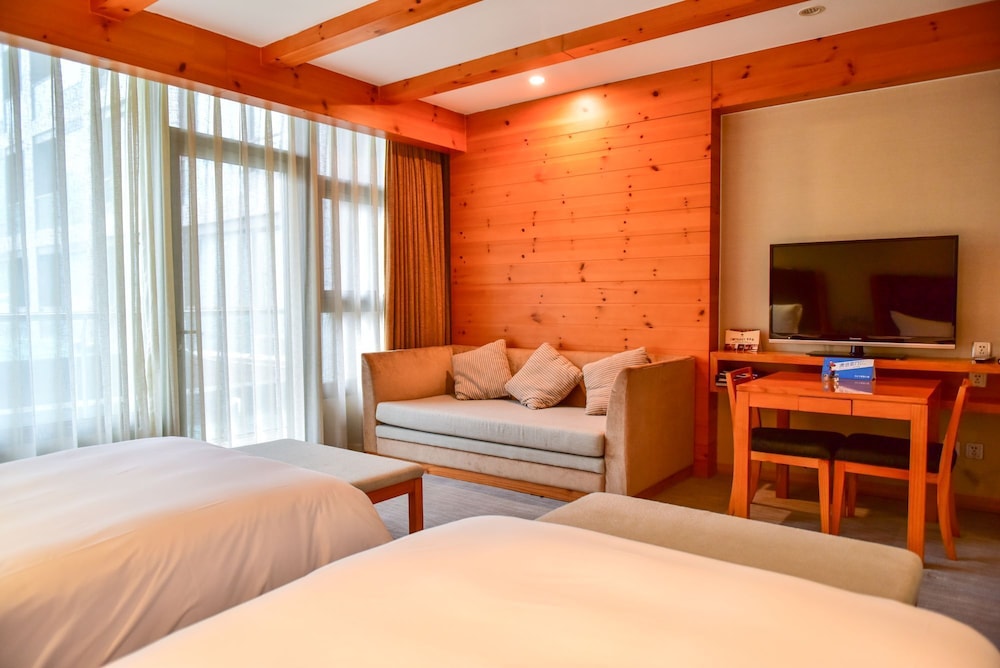 YunDing Grand Hotel