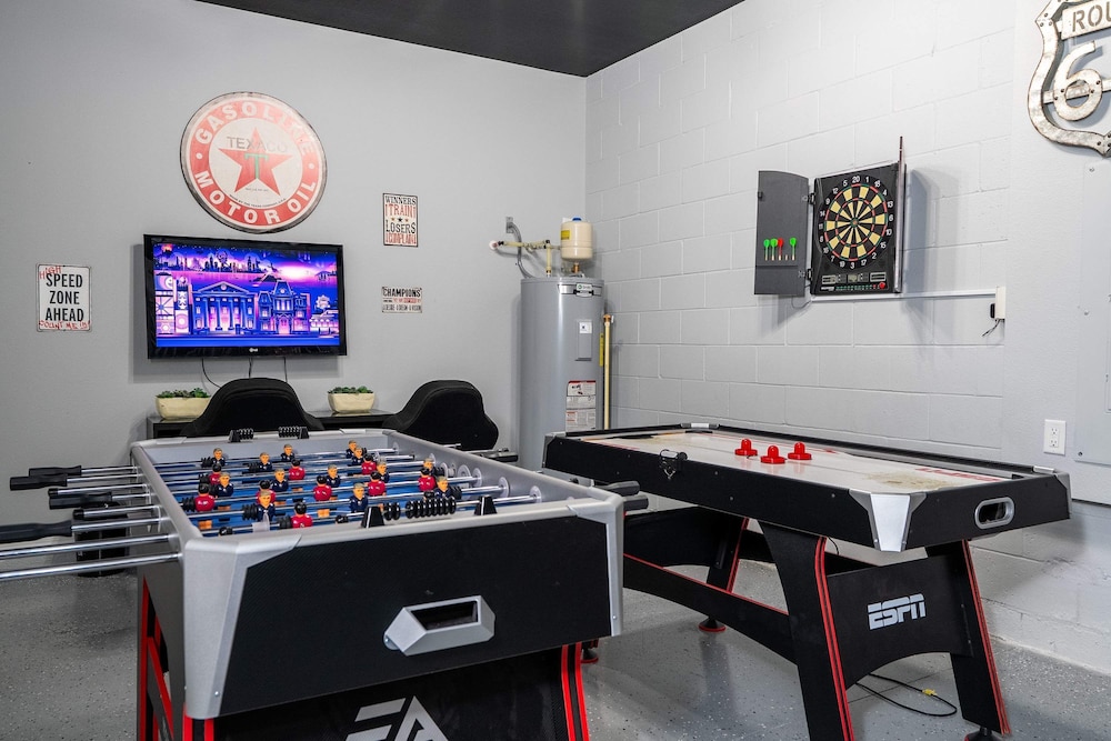 Stunning 4Bd w Pool Gameroom Solara Resort 9008