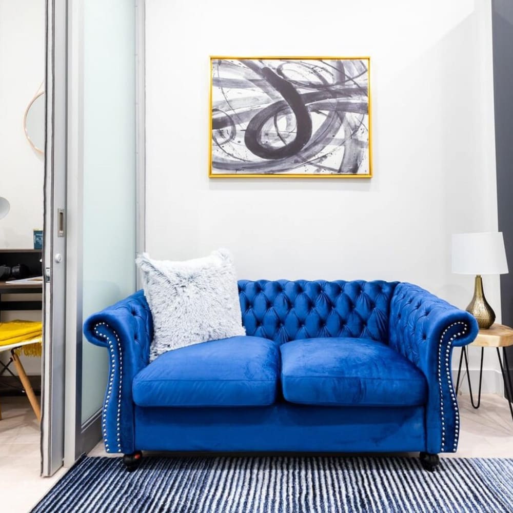 317-1an - New Modern 1BR W D Walk to Central Park
