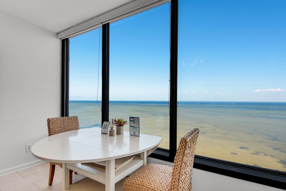 Bayside Inn 6770