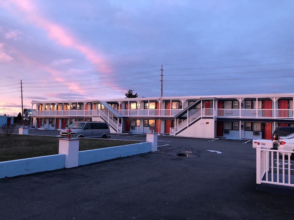 New Sea Breeze Motel, photo 9