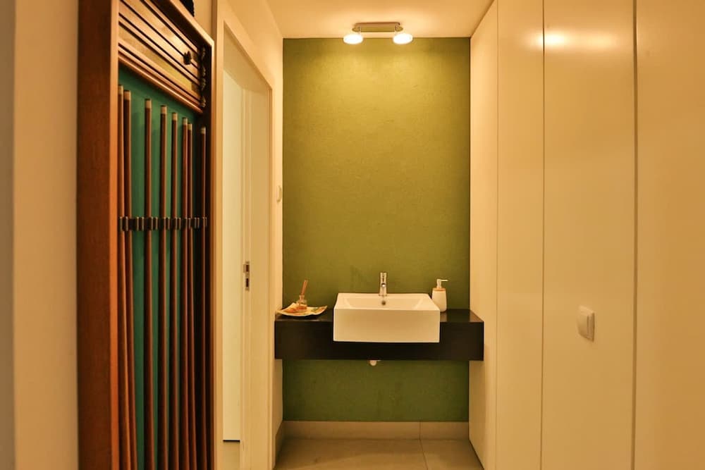 Villa Leonor Cliffside Retreat