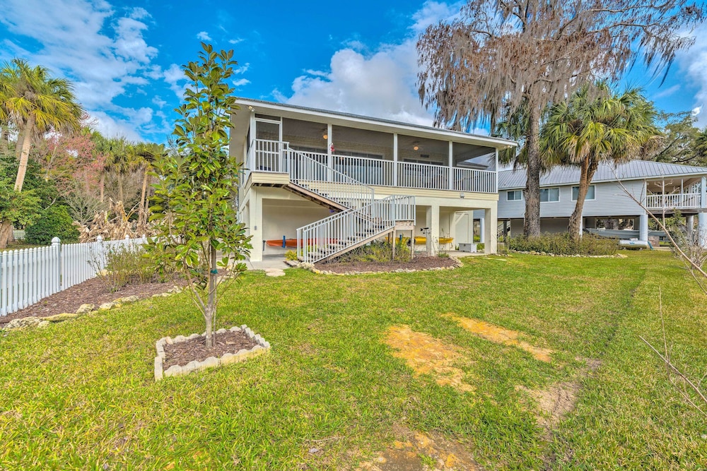 Withlacoochee River House w/ Dock + Kayaks! view 5