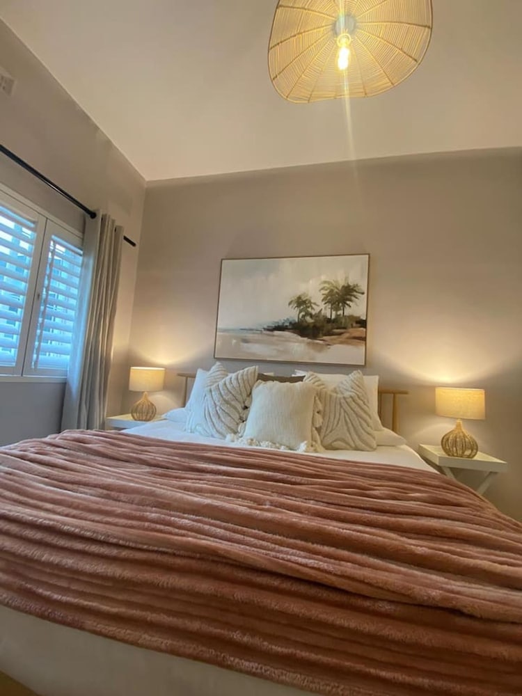Cozy Oaks Apartment in Cape Town