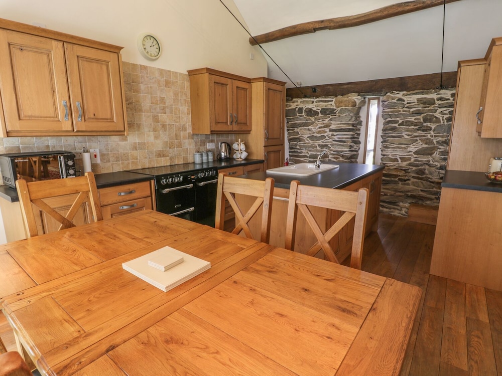 Hendoll Barn