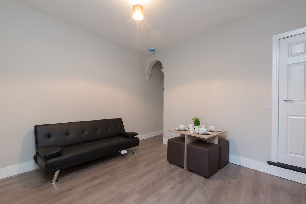 Stoke-on-trent Vacations - Townhouse  Rose Street Stoke - Property Image 26