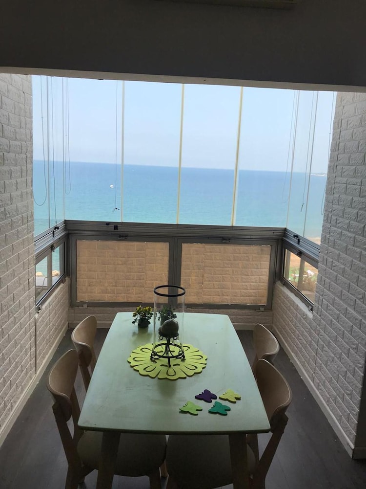 Sleeps2- Pool- Generator Inc- Petfriendly
