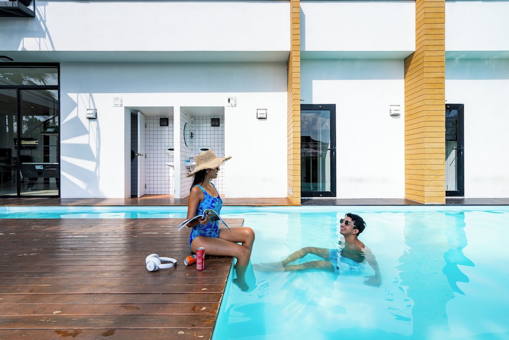 Book a Bed Poshtel - Hostel