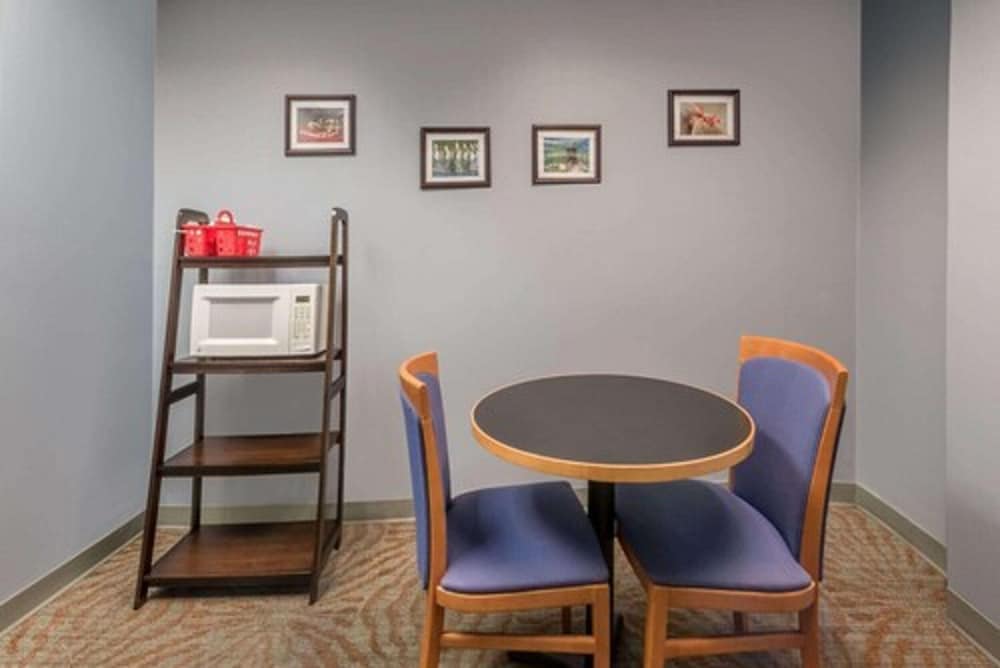 Laredo Vacations - Hotel Ava - Property Image 7