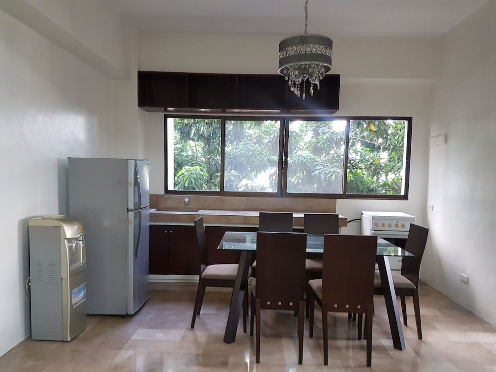 TSC Suites by Eastland Residences