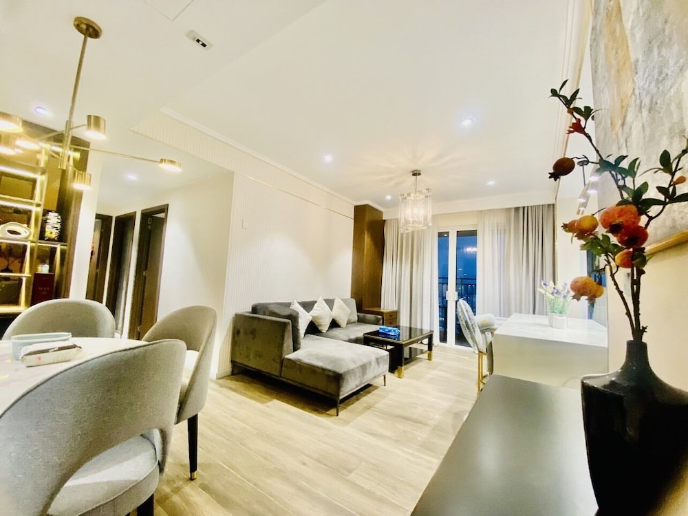 Sunrise City Alm's Luxury Apartment