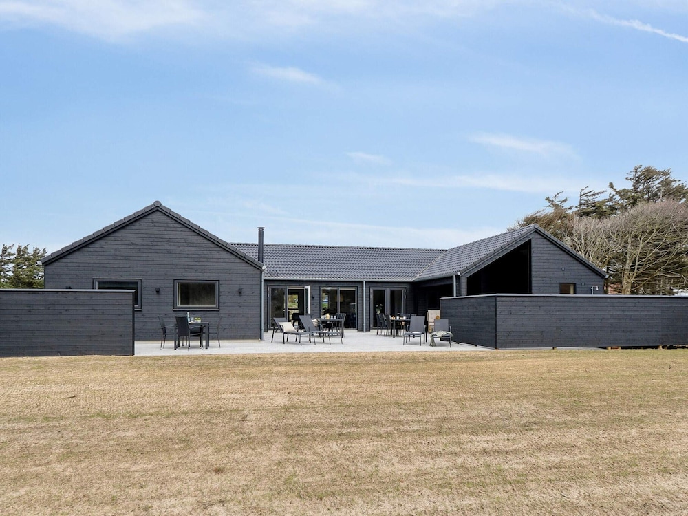 5 Star Holiday Home in Lokken