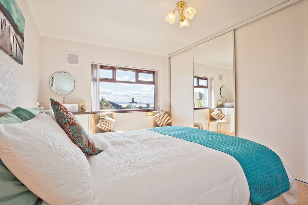 Lothlorien in Grange-over-sands With Bay Views view 3