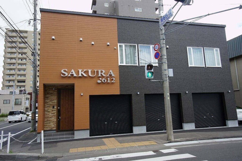 Sakura 612 - Image 1