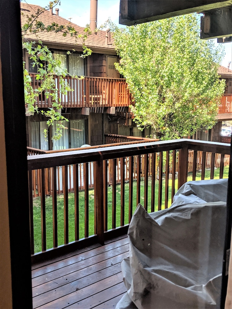 Snow Summit Townhouse Rentals & Sales