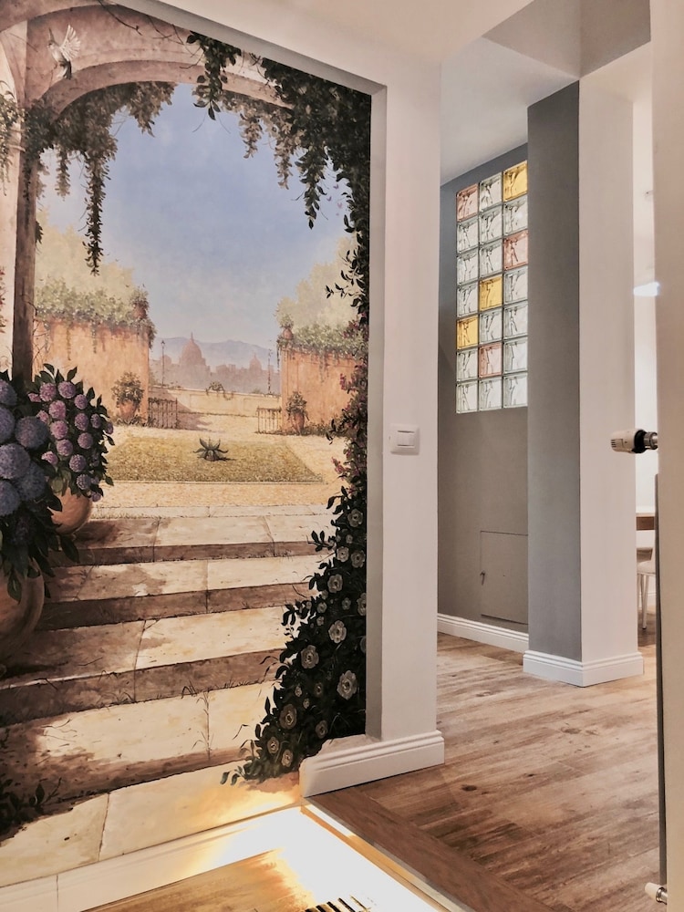 Audrey's Roman Holidays Suites&Rooms