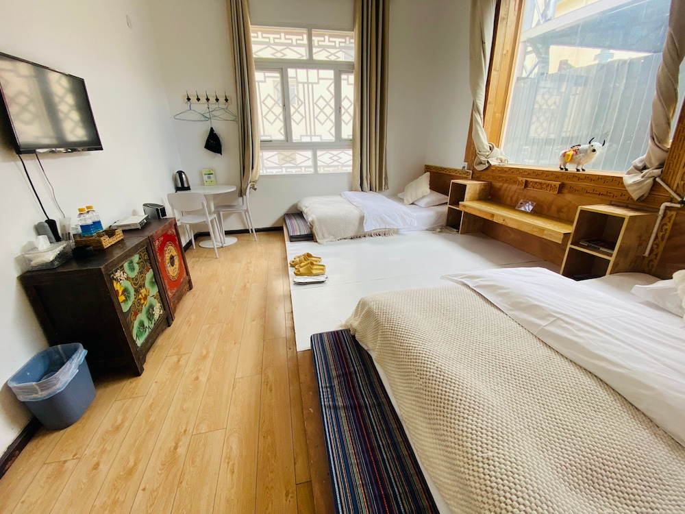 ShangriLa chudengshuo homestay