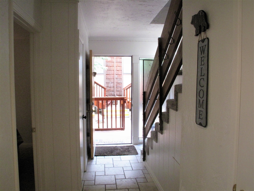 Snow Summit Townhouse Rentals & Sales