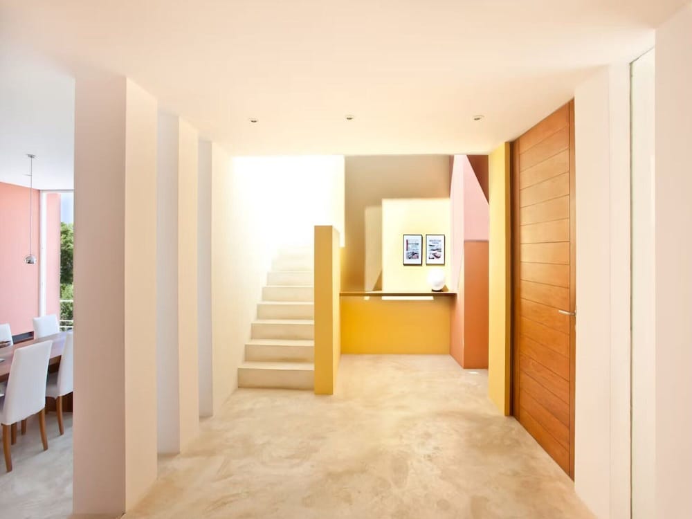 Beautiful Villa in Inviting Space