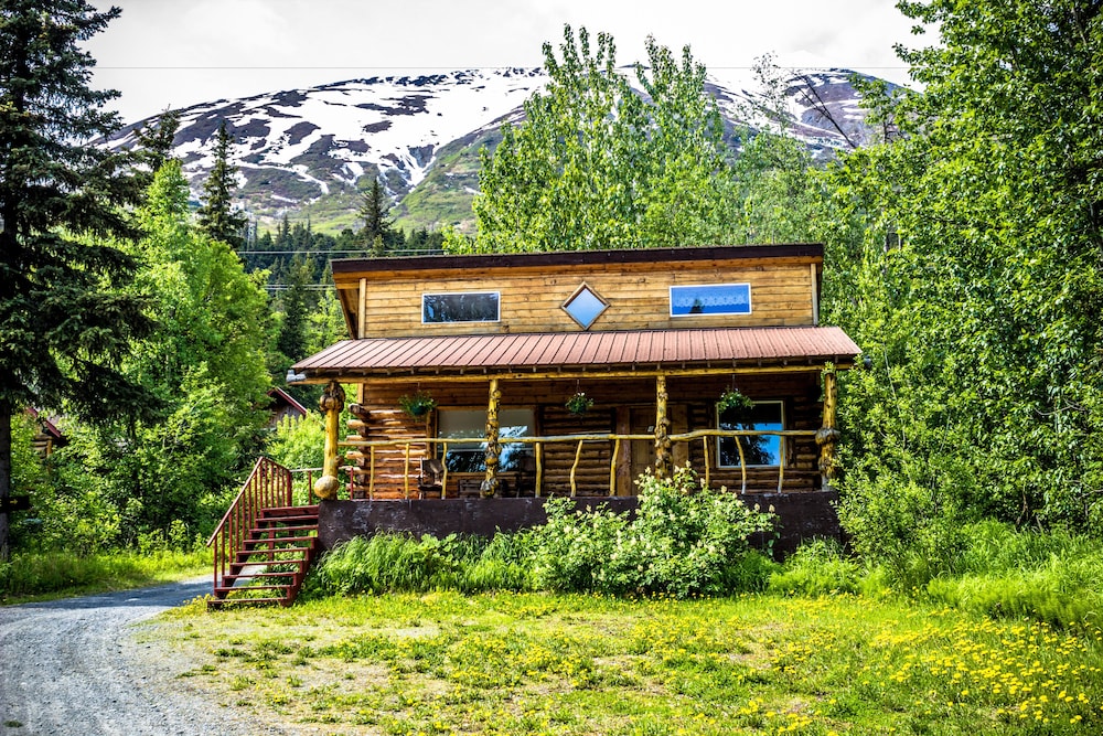 Midnight Sun Log Cabins