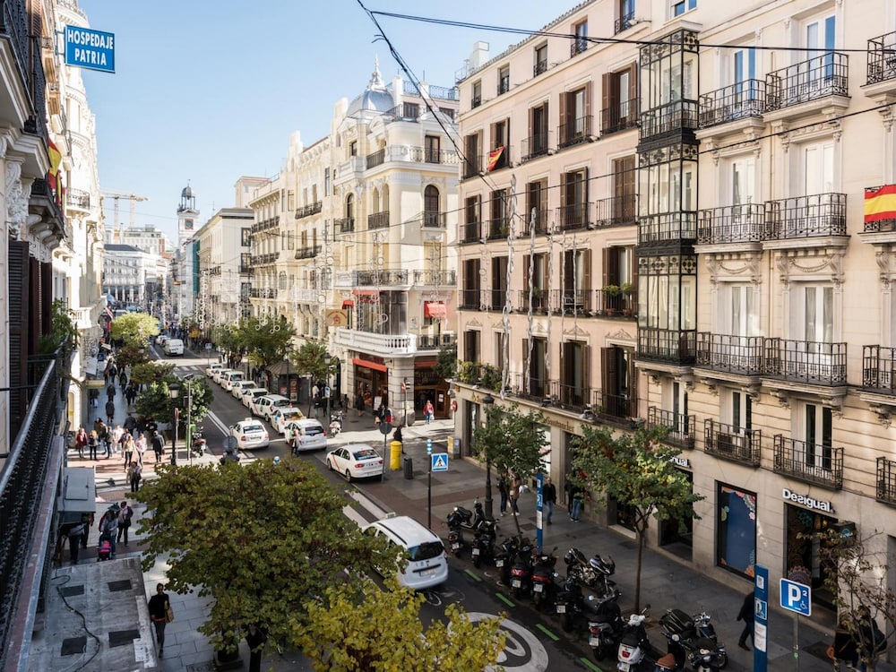 Puerta DEL SOL City Center