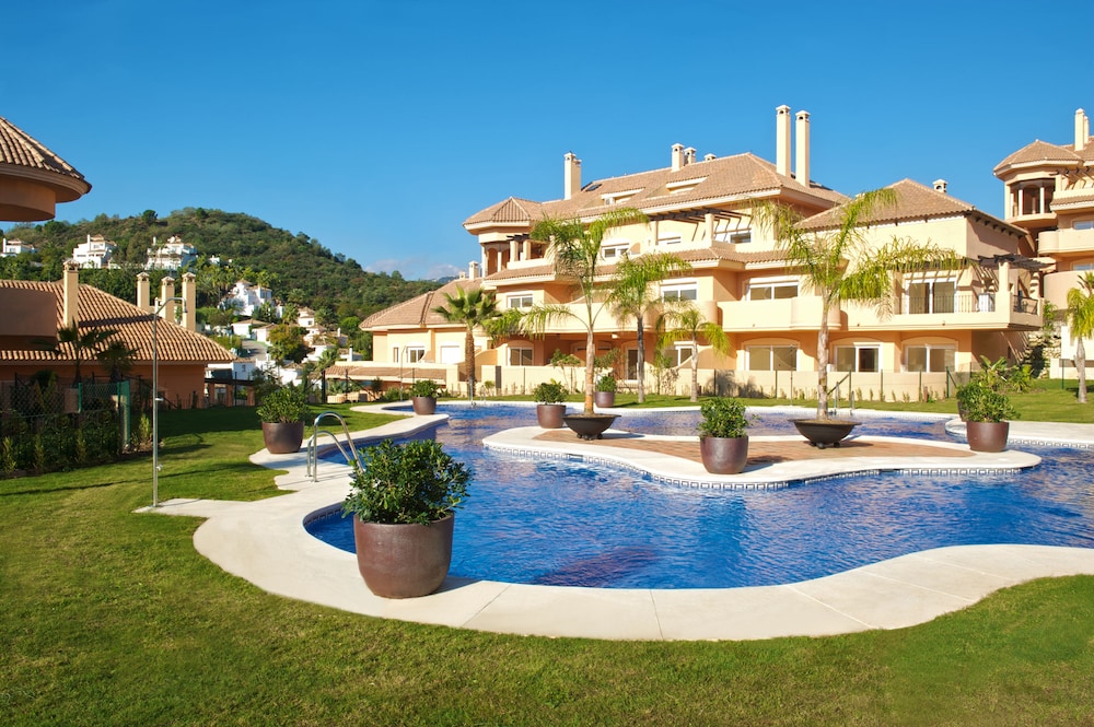 Marbella Vacations - Aloha Hill Club Golf Spa Apartments - Property Image 81