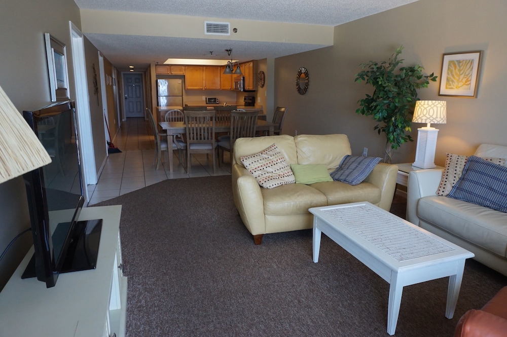 Sea Oats Beach Resort by Liberte