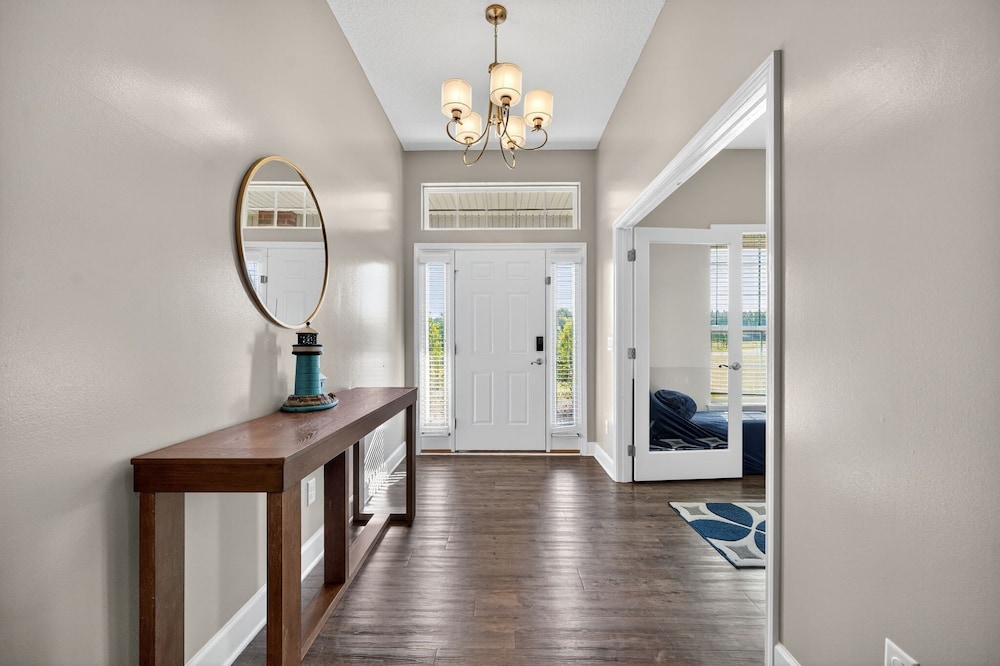 Floridays Manor 4 Bedroom Home