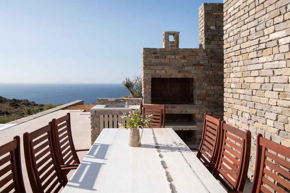 Rising Sun sea View Villa Near the Beach Paros