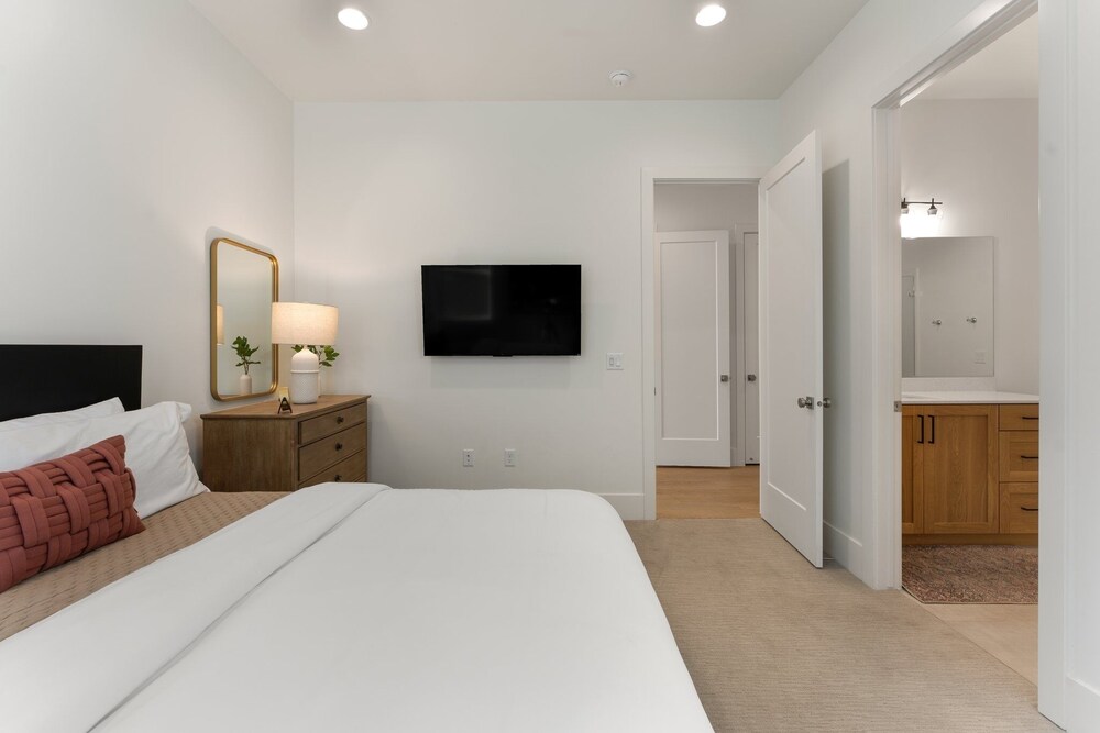 Villa #29 At Bloomington Country Club 4 Bedroom Townhouse