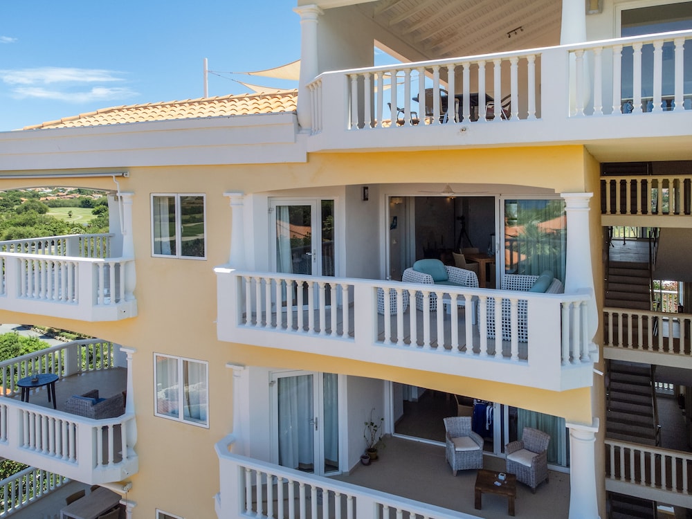 Blue Bay Apartments