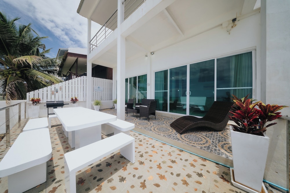Phaladise Beach Villa at Phala Beach, Ban Chang