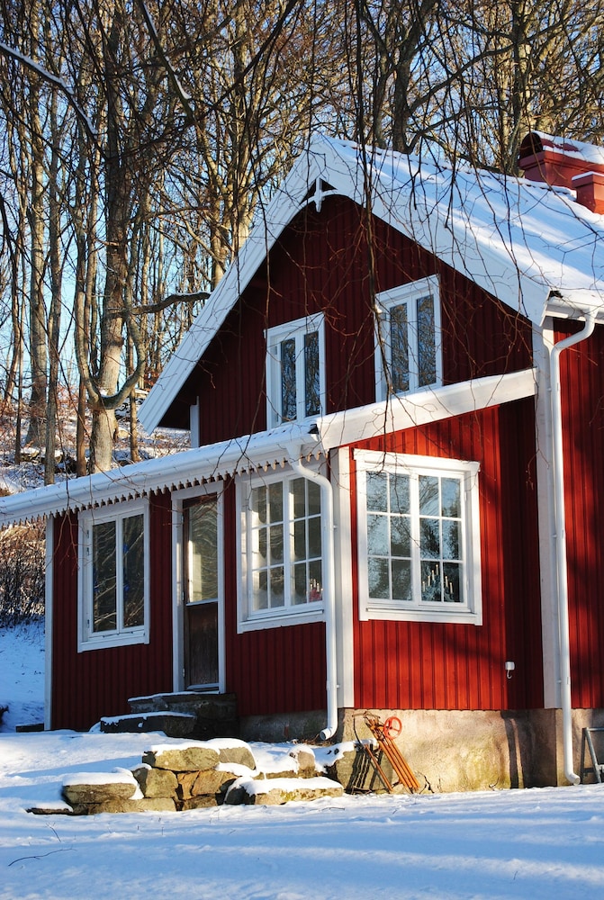 Anfasteröd Gårdsvik