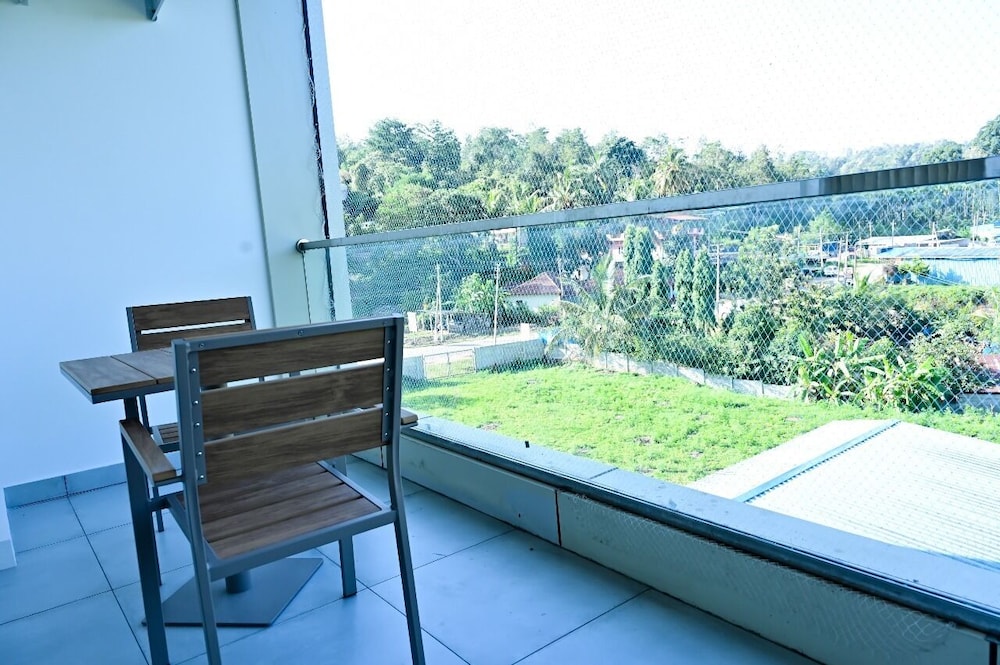 Hotel S S International