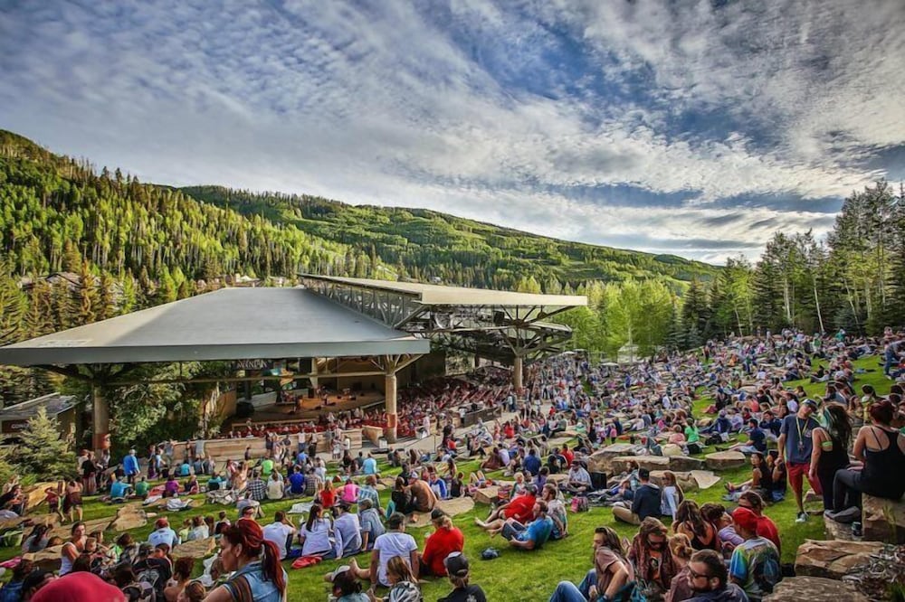 Vail Village Plaza Lodge 2 Bedroom Plus Loft