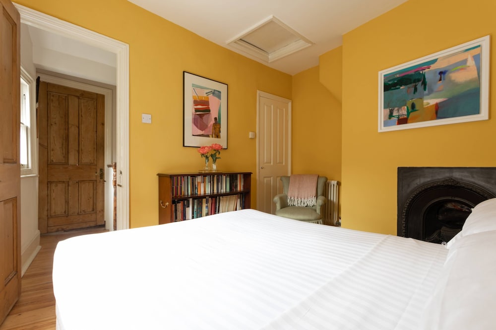 Keystone Crescent by Onefinestay