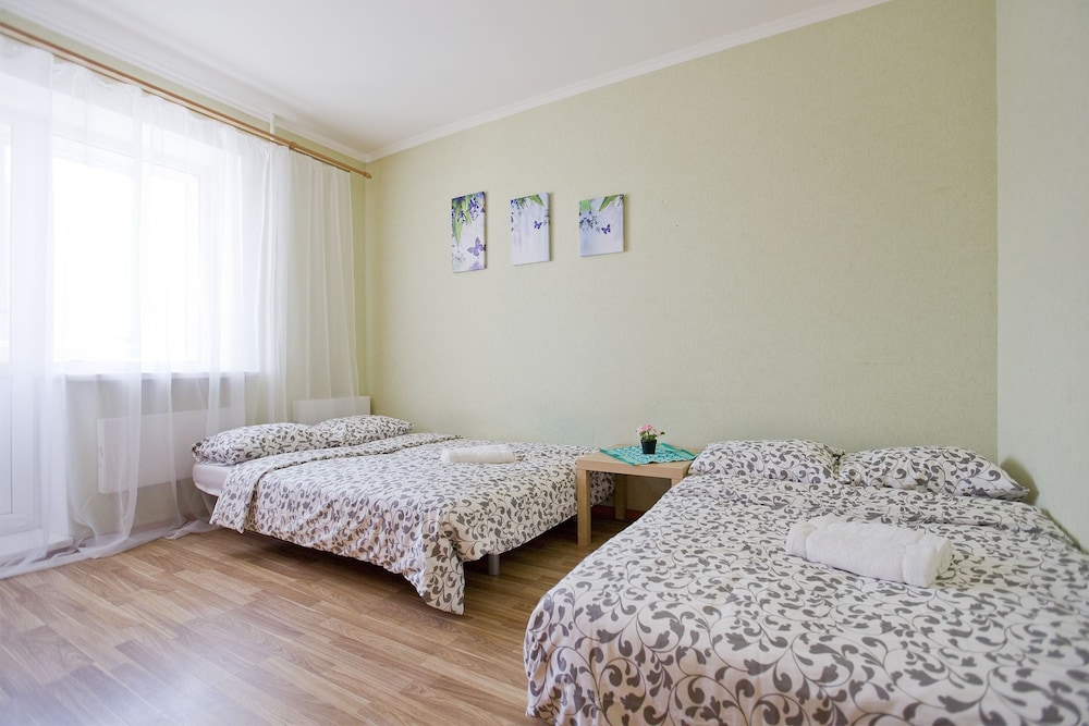Hello Apartment on Kolomyazhskiy 26